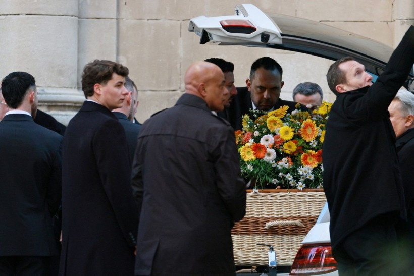 sinemanin en guzel kadini brigitte bardot saint tropezde duzenlenen torenle topraga verildi cenazeye binlerce kisi