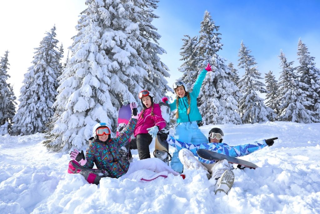 somestir tatilinde kayak merkezlerine yogun ilgi fiyatlari yukari cekti asgmzZVD