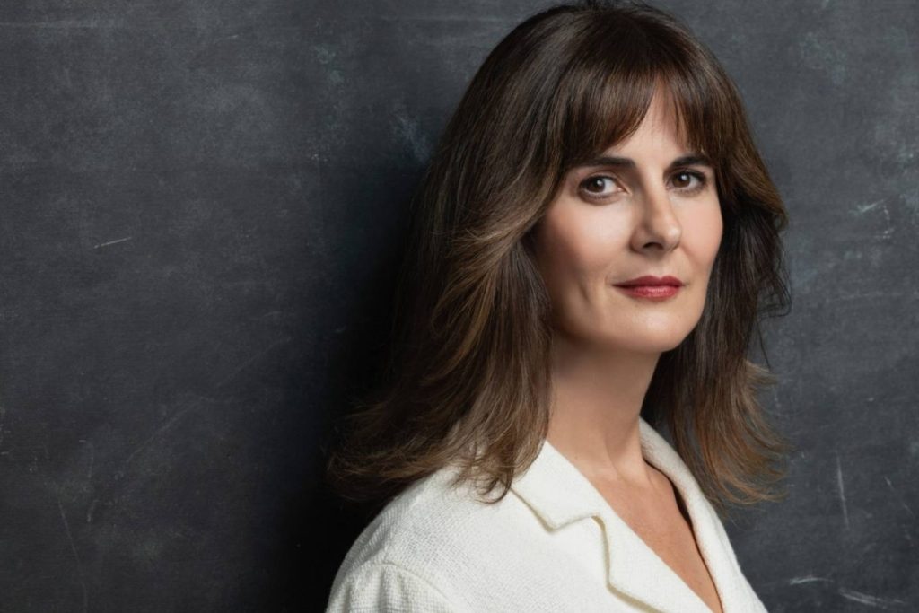 sovalyelik unvanina sahip kultur yoneticisi yesim gurer oymak iksvnin basina geciyor wevmUfeN