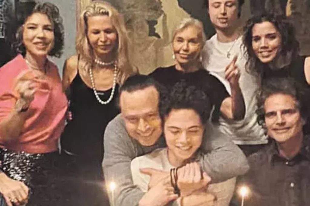 tansa mermerci ve can eksioglu ogullari icin bir araya geldi WJG2v42F