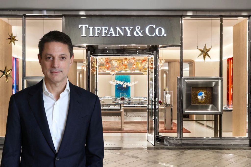tiffany co david ponzoyu ceo yardimciligina atadi UHOMTlaD