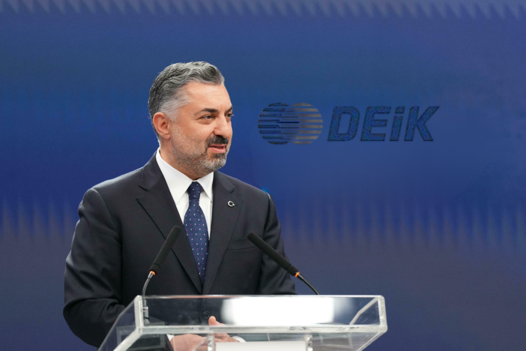 turkiye isvicre is konseyi baskanligi gorevine turk telekom ceosu ebubekir sahin secildi KmwrFw6M