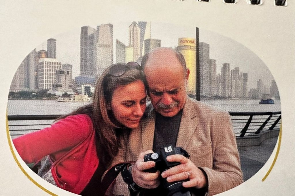 uludag icecekin sahibi mehmet erbak ve kizi ceylan erbakin cektigi fotograflardan olusan takvim 15inci pmaM2FbZ