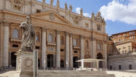 vatikan aziz petrus bazilikasinin catisina bistro acmayi planliyor mQyzxx9s