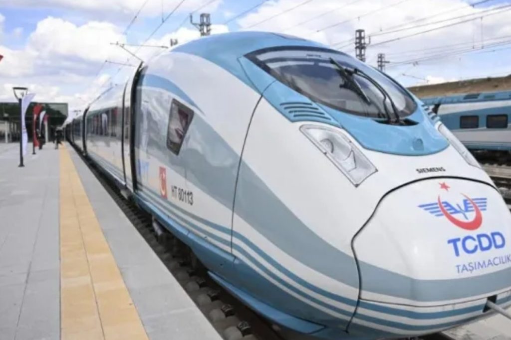 yht ana hat ve bolgesel trenlerde yariyil tatili icin 24 bin kisilik kapasite artisi CwNBjvPP