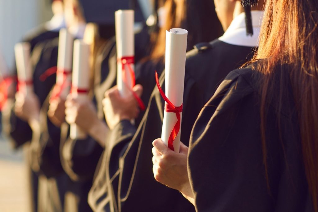 yok universite egitimini 3 yila indirmeye hazirlaniyor 24IWxpl7