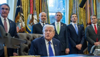 abd baskani donald trump abd sanayisine yonelik project vault adindaki kritik mineral rezervi projesini b7SGwQvL