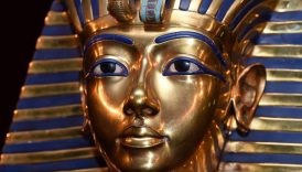 arkeolog zahi hawass kral tutankhamunu konu alan operayi tanitti T6pLYR8L