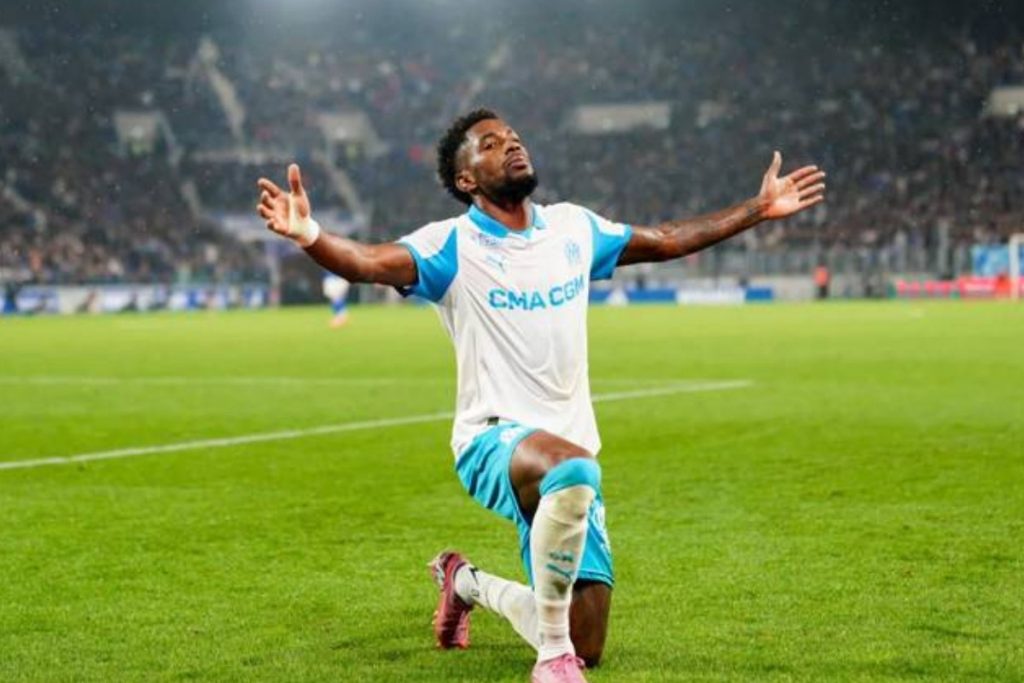 besiktas panamali sag bek amir murilloyu istanbula getiriyor HjvBSVKa