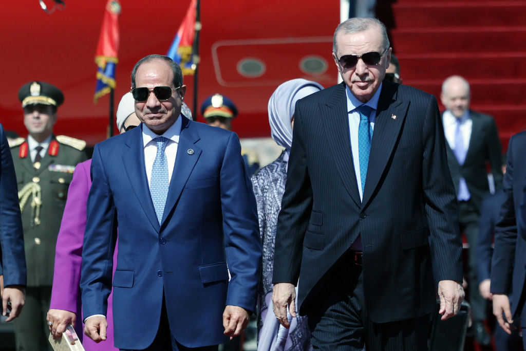 cumhurbaskani erdogan misirda sisi tarafindan karsilandi ylPmhaE5
