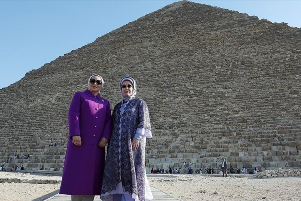 emine erdogan misir temaslarina iliskin sosyal medyadan aciklama yapti yIwKZRcK