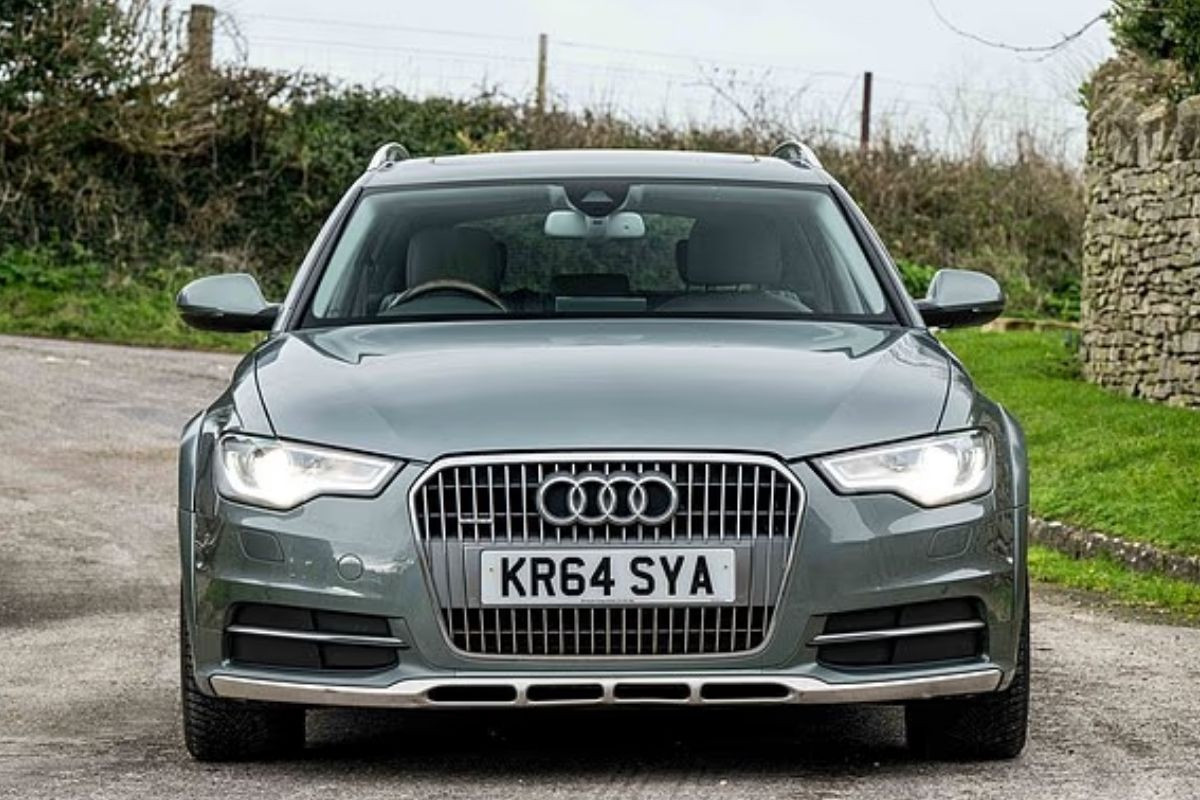 kral 3uncu charlesin kullandigi audi a6 allroad muzayedeye cikiyor 3